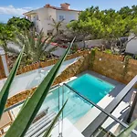 Sunrise Private Pool By Holidays * 코라레호