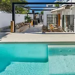 빌라 Sunrise Private Pool By Holidays 코라레호