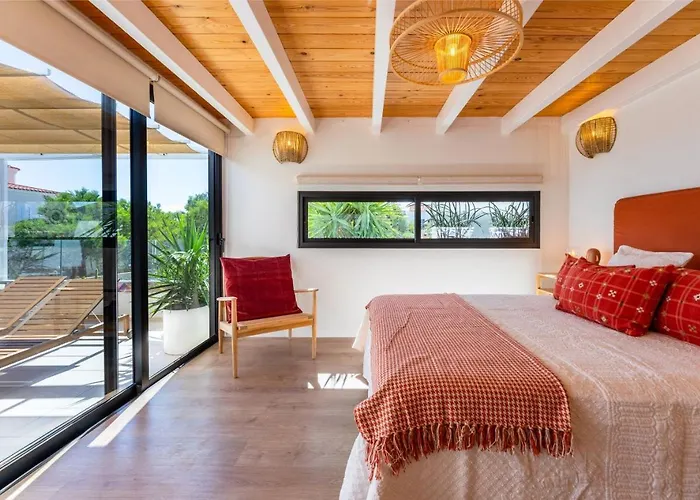 Villa Sunrise Private Pool By Holidays *
